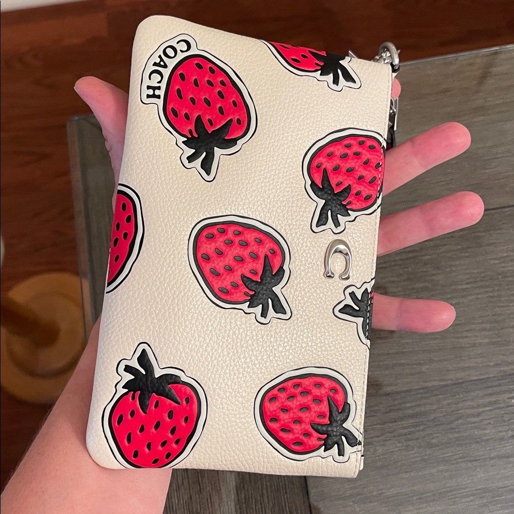 Coach Small Wristlet With Strawberry Print NWT CT892 - Picture 15 of 17